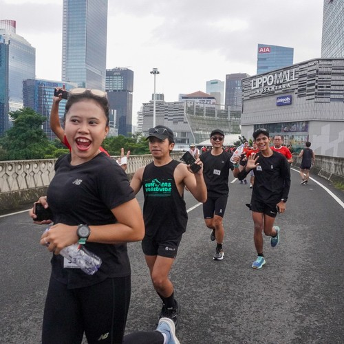 Race photo from FIRST SUNDAY RUN
