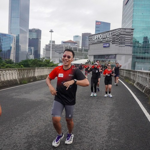 Race photo from FIRST SUNDAY RUN