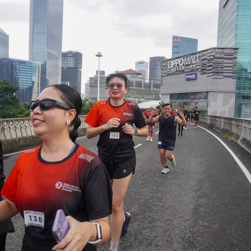 Race photo from FIRST SUNDAY RUN