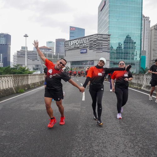Race photo from FIRST SUNDAY RUN