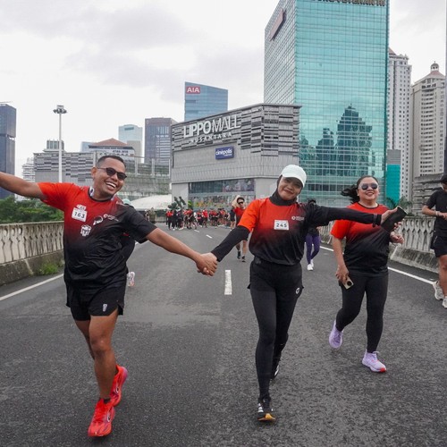 Race photo from FIRST SUNDAY RUN