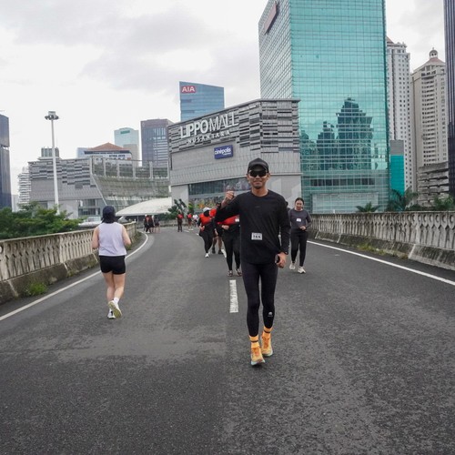 Race photo from FIRST SUNDAY RUN
