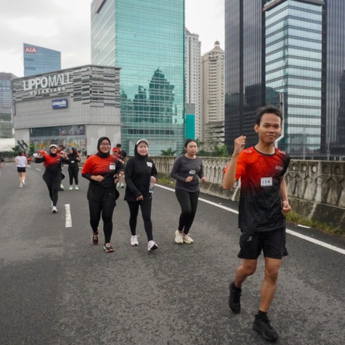 Race photo from FIRST SUNDAY RUN