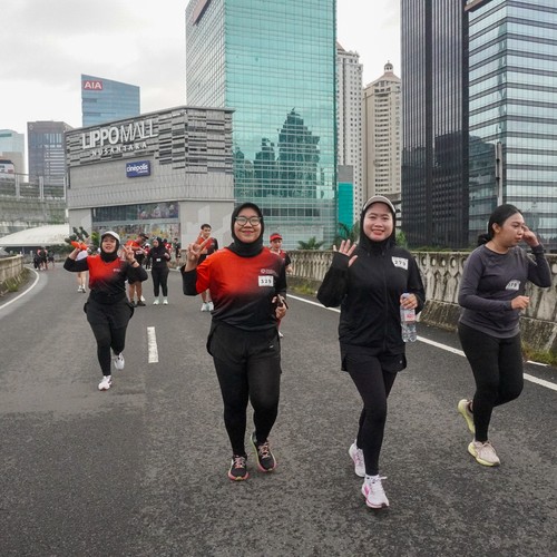 Race photo from FIRST SUNDAY RUN