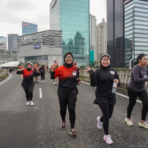 Race photo from FIRST SUNDAY RUN