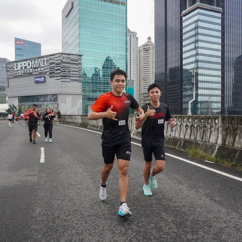 Race photo from FIRST SUNDAY RUN