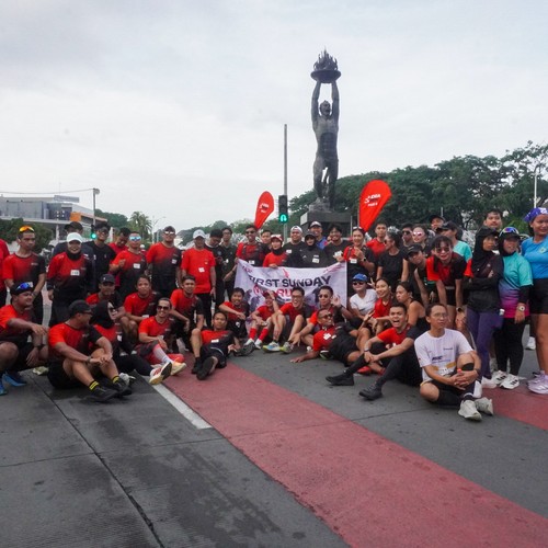 Race photo from FIRST SUNDAY RUN