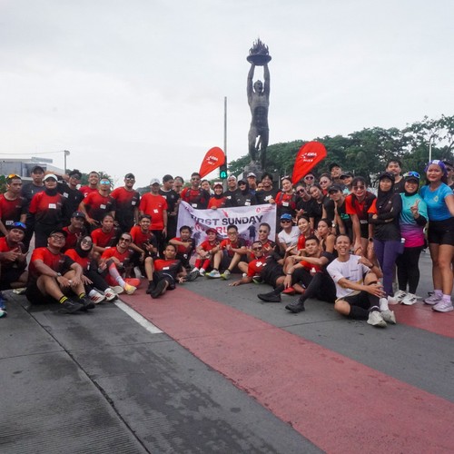 Race photo from FIRST SUNDAY RUN