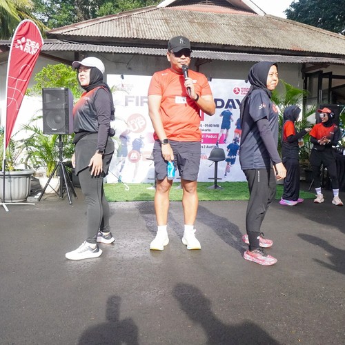 Race photo from FIRST SUNDAY RUN