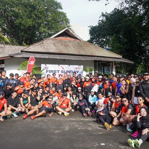 Race photo from FIRST SUNDAY RUN