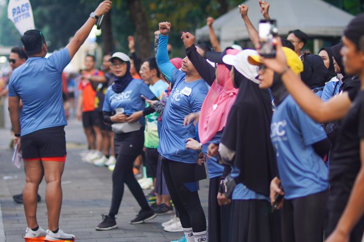 Race photo from NU SKIN RUNNING CLUB