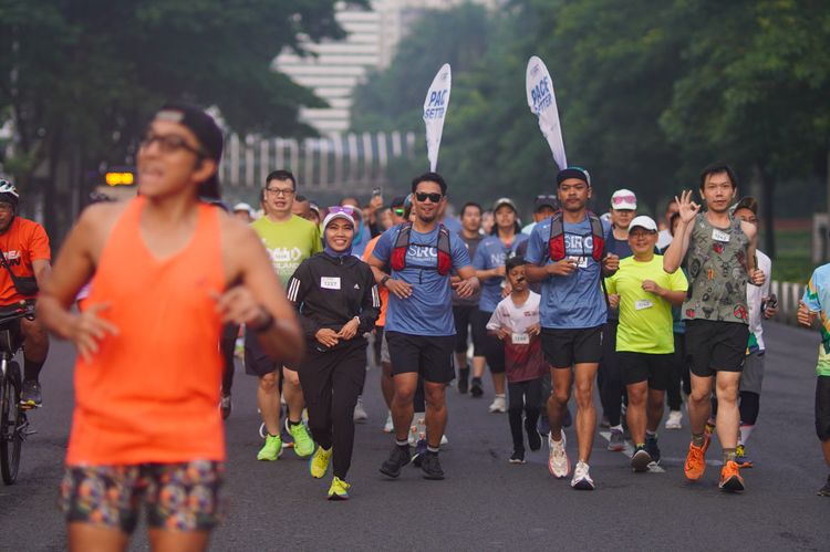 Race photo from NU SKIN RUNNING CLUB