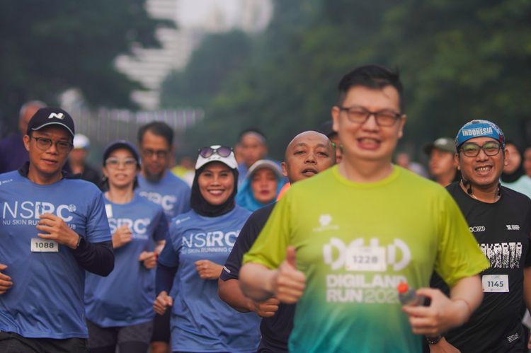 Race photo from NU SKIN RUNNING CLUB