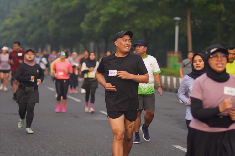 Race photo from NU SKIN RUNNING CLUB