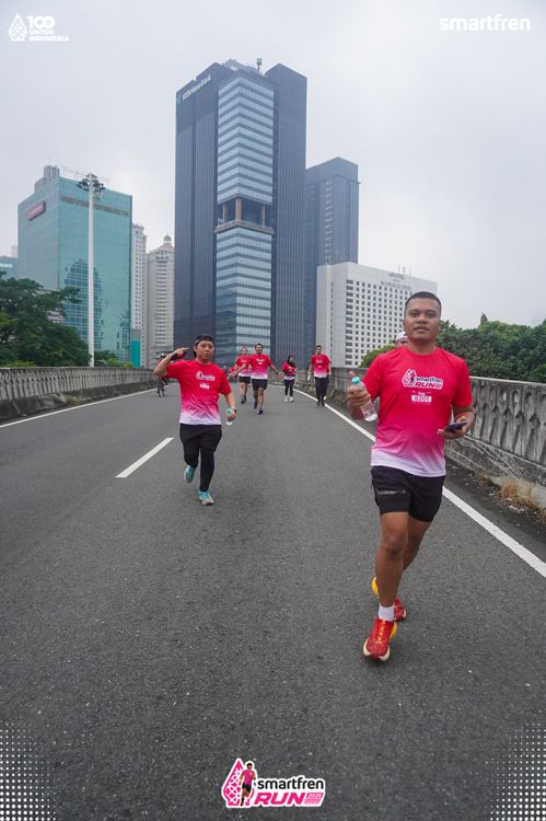 Race photo from Smartfren Run 2025 Vibes