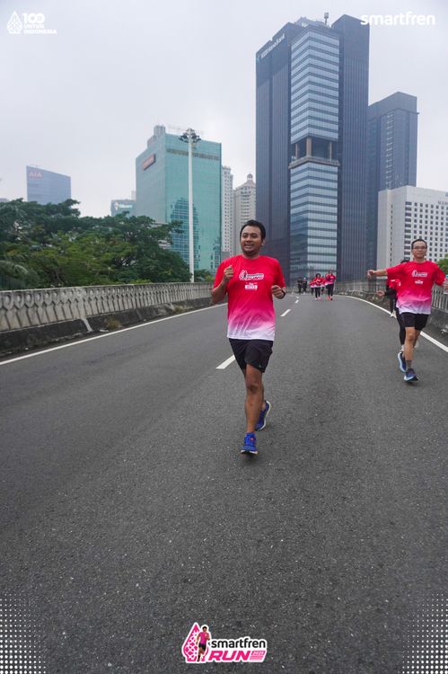 Race photo from Smartfren Run 2025 Vibes