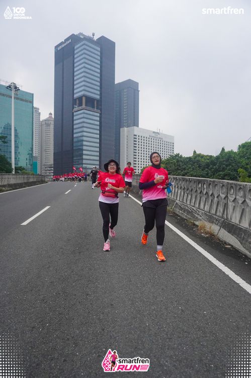 Race photo from Smartfren Run 2025 Vibes