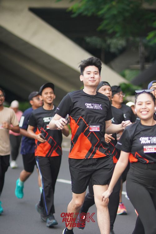 Race photo from ONE RUN 10K VIBES JAKARTA