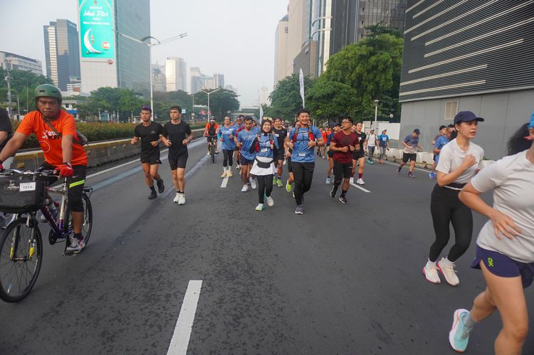 Race photo from NU SKIN RUNNING CLUB