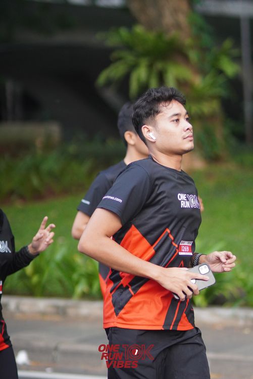 Race photo from ONE RUN 10K VIBES JAKARTA