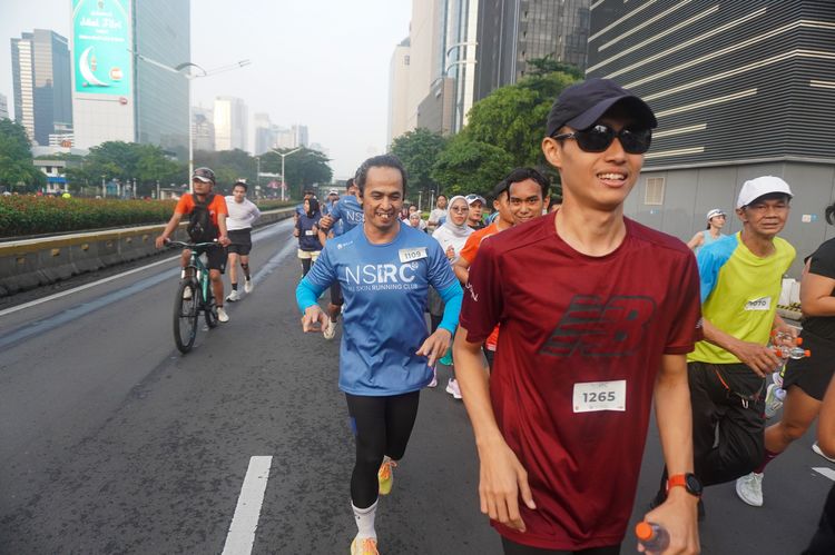 Race photo from NU SKIN RUNNING CLUB
