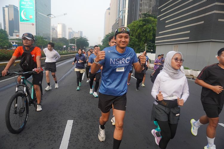 Race photo from NU SKIN RUNNING CLUB