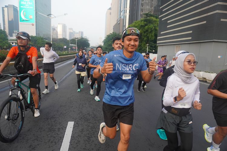 Race photo from NU SKIN RUNNING CLUB