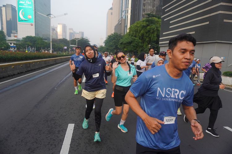 Race photo from NU SKIN RUNNING CLUB