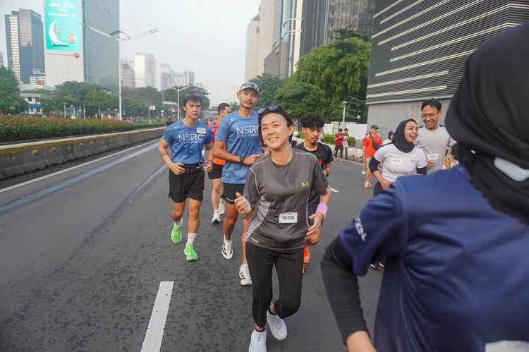 Race photo from NU SKIN RUNNING CLUB