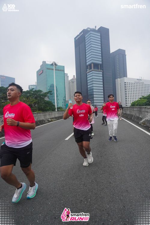 Race photo from Smartfren Run 2025 Vibes