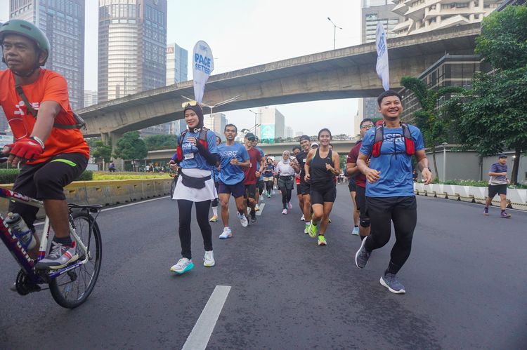 Race photo from NU SKIN RUNNING CLUB