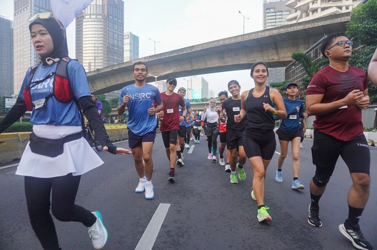 Race photo from NU SKIN RUNNING CLUB