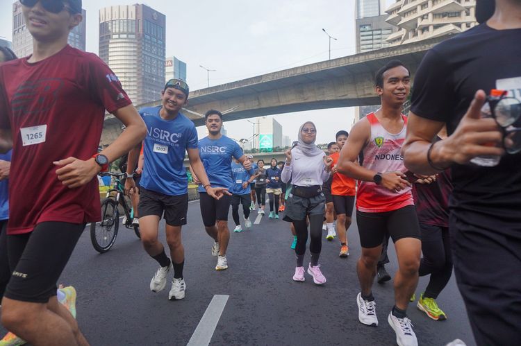 Race photo from NU SKIN RUNNING CLUB