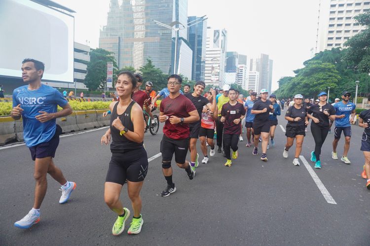 Race photo from NU SKIN RUNNING CLUB