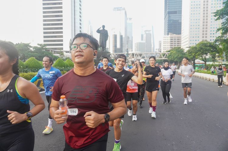 Race photo from NU SKIN RUNNING CLUB