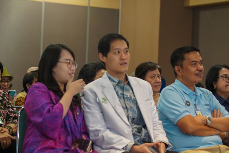 Race photo from Seminar Kesehatan : Coba Dengar Keluhan Tulang Kita