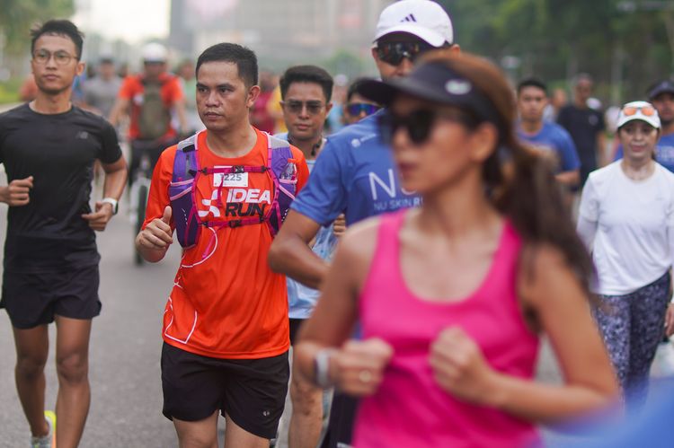 Race photo from NU SKIN RUNNING CLUB