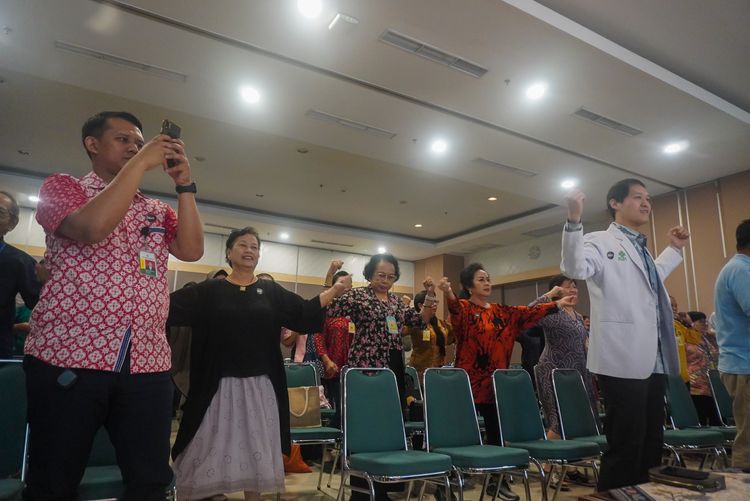 Race photo from Seminar Kesehatan : Coba Dengar Keluhan Tulang Kita