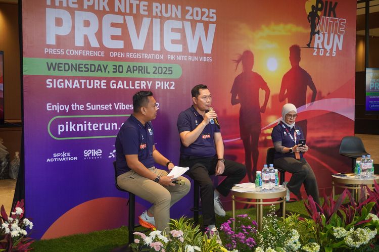 Race photo from PIK NITE RUN VIBES
