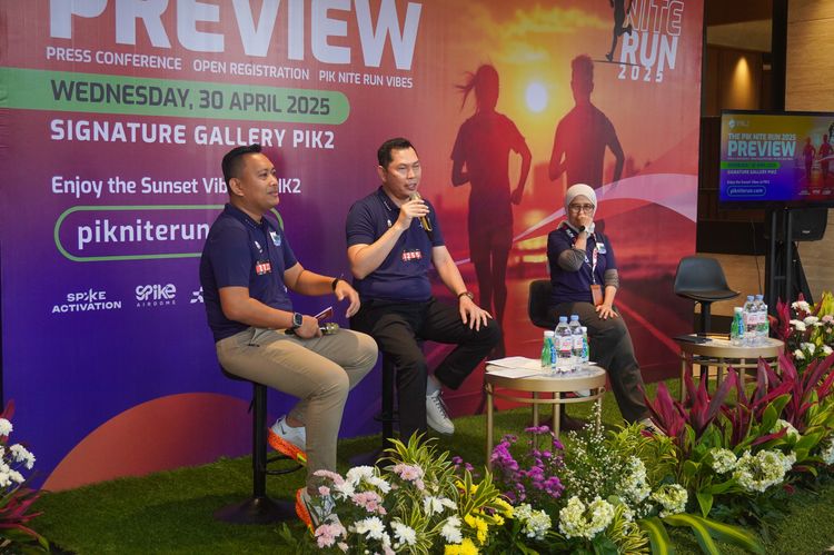 Race photo from PIK NITE RUN VIBES