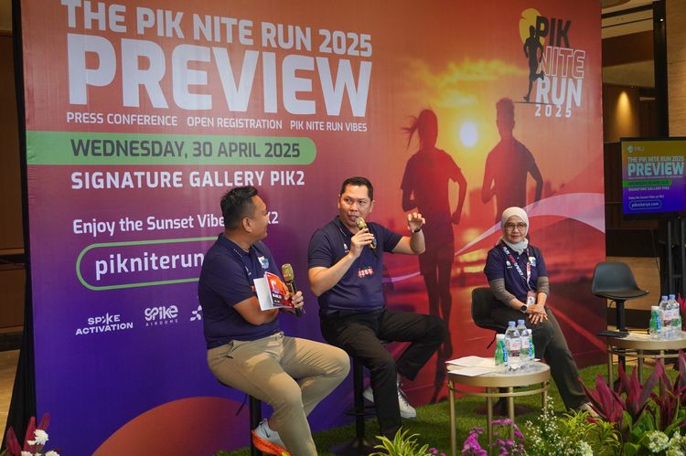 Race photo from PIK NITE RUN VIBES