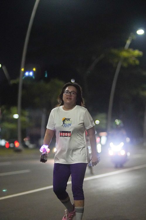 Race photo from PIK NITE RUN VIBES