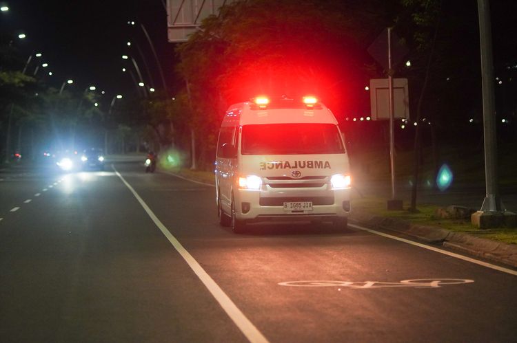 Race photo from PIK NITE RUN VIBES