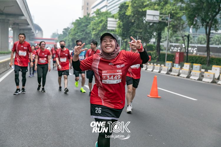 Race photo from ONE RUN 10 K