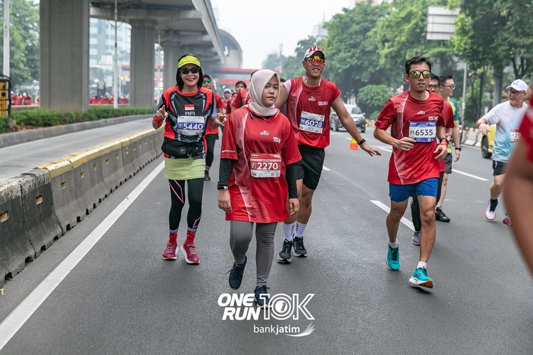 Race photo from ONE RUN 10 K