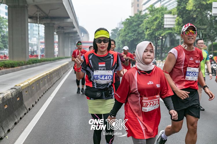Race photo from ONE RUN 10 K