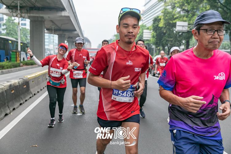 Race photo from ONE RUN 10 K