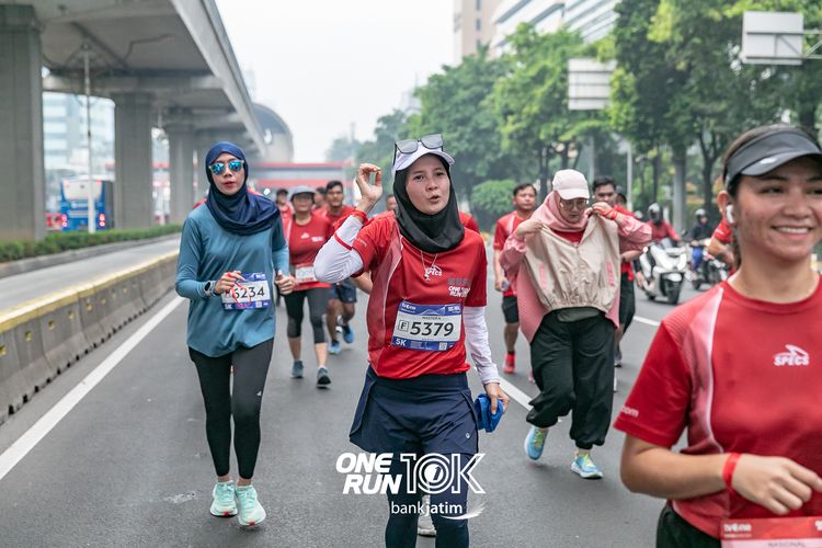 Race photo from ONE RUN 10 K