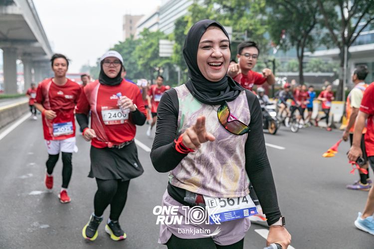 Race photo from ONE RUN 10 K