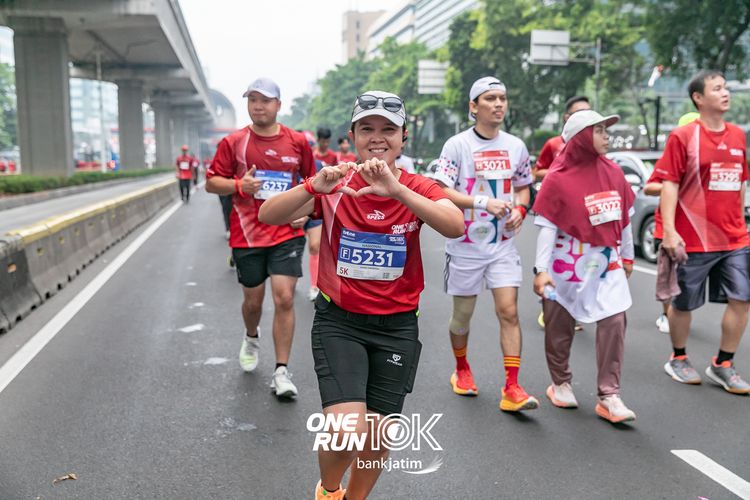 Race photo from ONE RUN 10 K